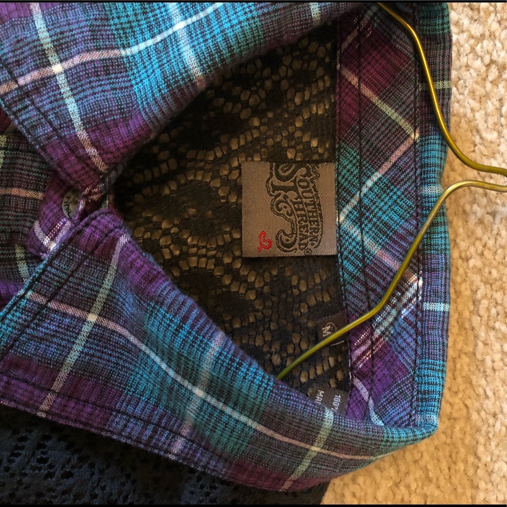 Southern thread top